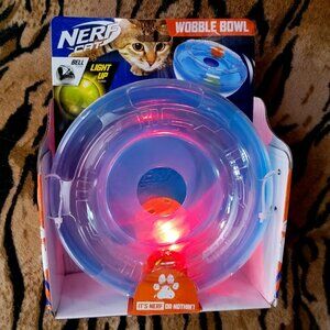 Nerf Cat Wobble Bowl w/ Ball Light Up New!